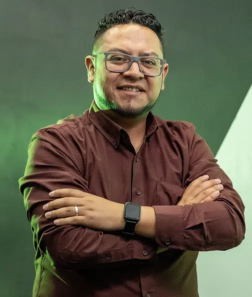 Byron Rodríguez, estratega digital y especialista en desarrollo web en Ecuador, fundador de Start Creativo