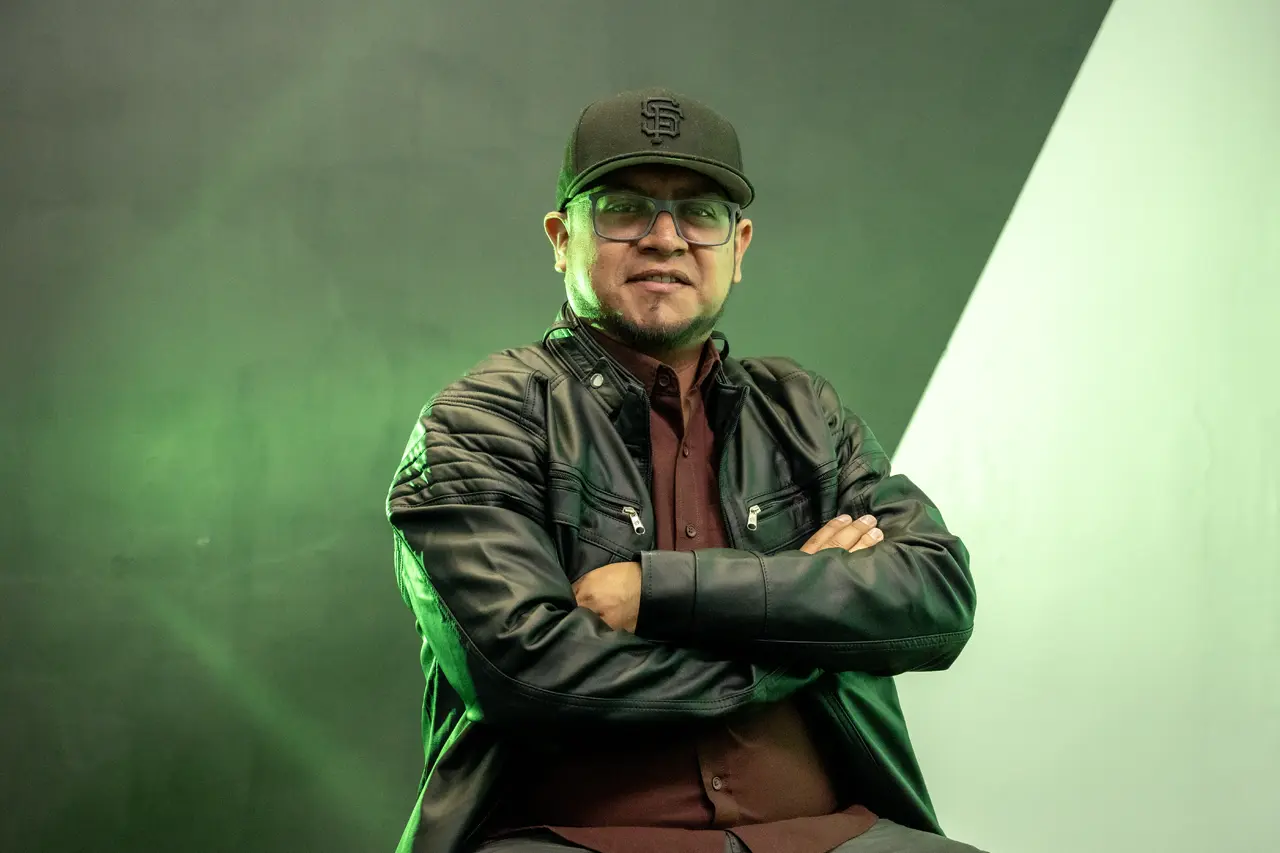 Byron Ricardo Rodríguez Parra, estratega digital y especialista en desarrollo web en Ecuador, fundador de Start Creativo